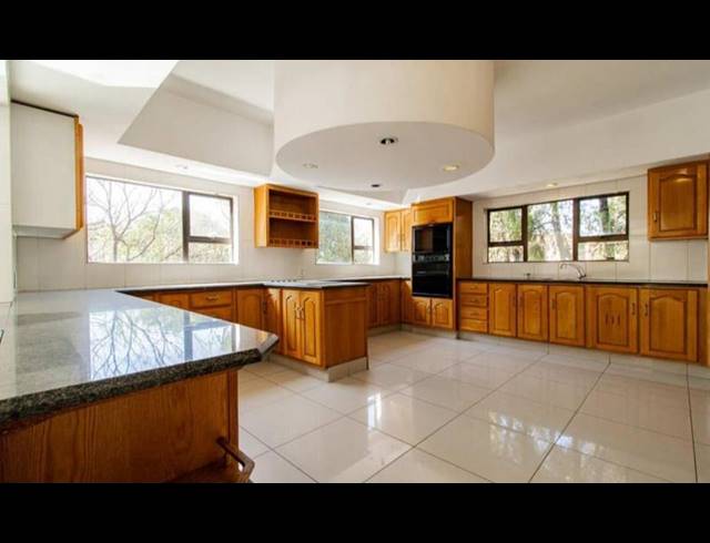 4 BEDROOM HOUSE FOR SALE IN GLENVISTA